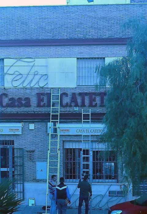 Preparando adornos de navidad del 2016 de Bar Casa EL CATETO