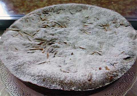 Tarta de Santiago y Crema del Bar Casa EL CATETO